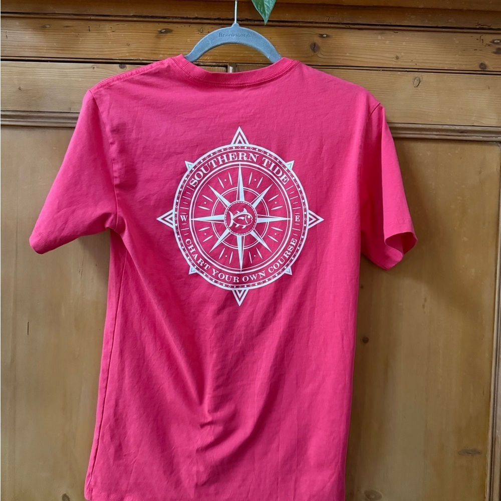Southern Tide "Find Your Way Home" t-shirt in pink like new size xs Cotton - Picture 5 of 6